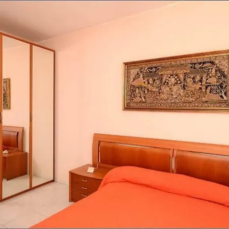 Apartament Ima *